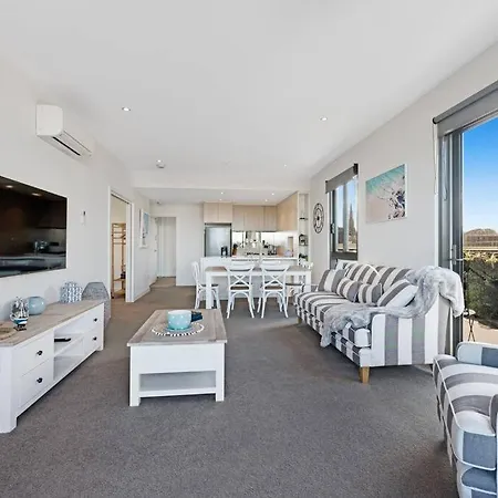 The Hamptons On Swan 00220 Apartment Melbourne Exterior photo