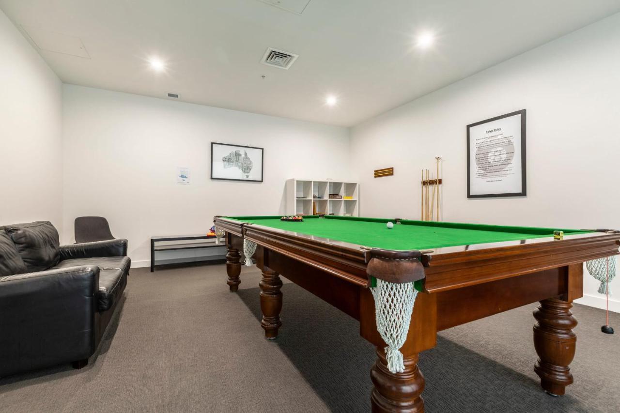 The Hamptons On Swan 00220 Apartment Melbourne