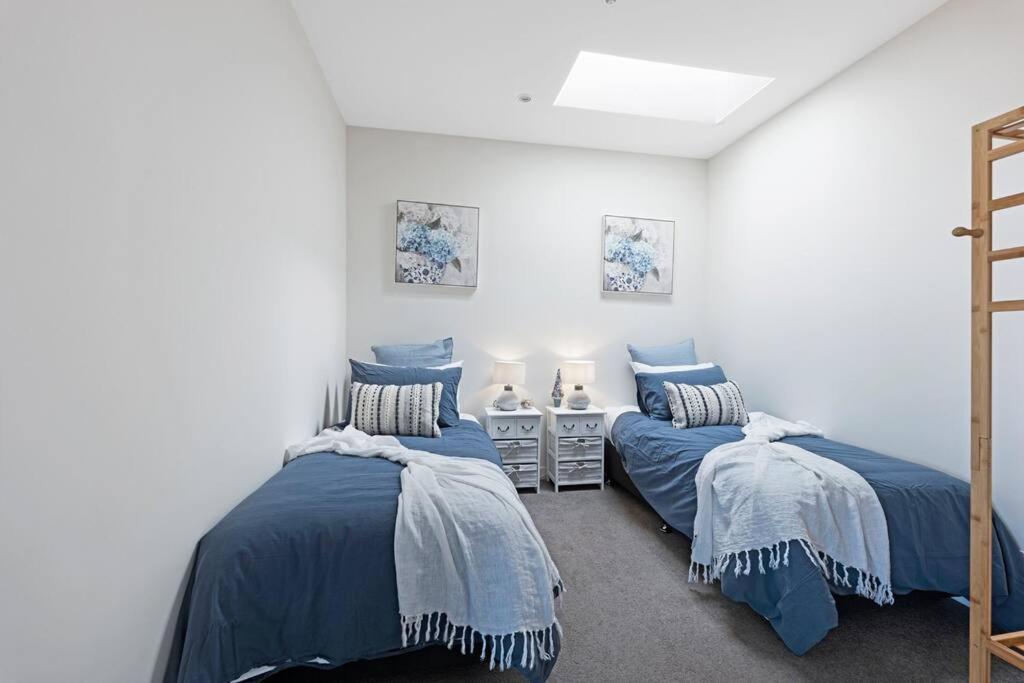 The Hamptons On Swan 00220 Melbourne